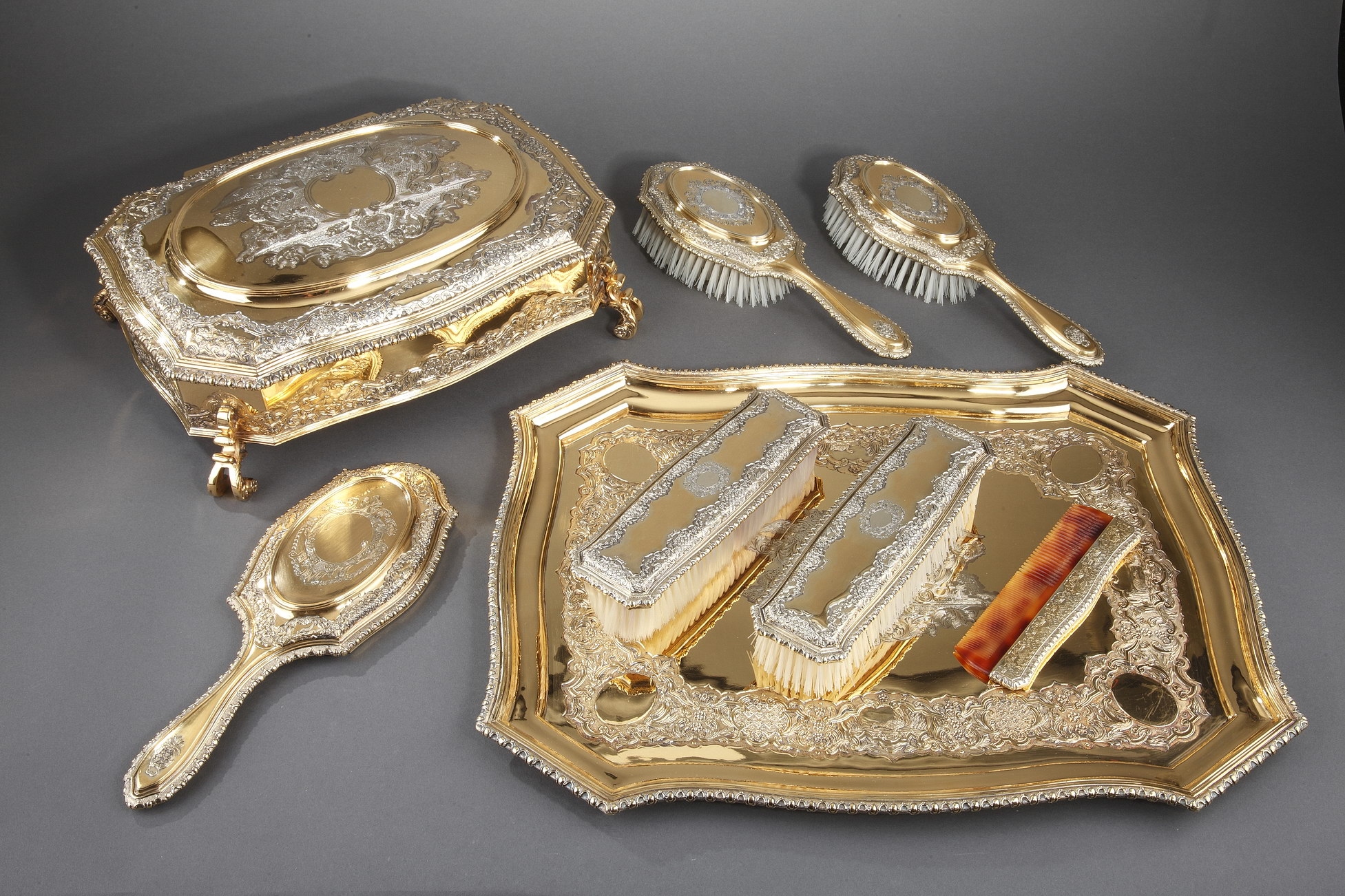 Travelling toilet set by Lionel Alfred Crichton, London 1917
